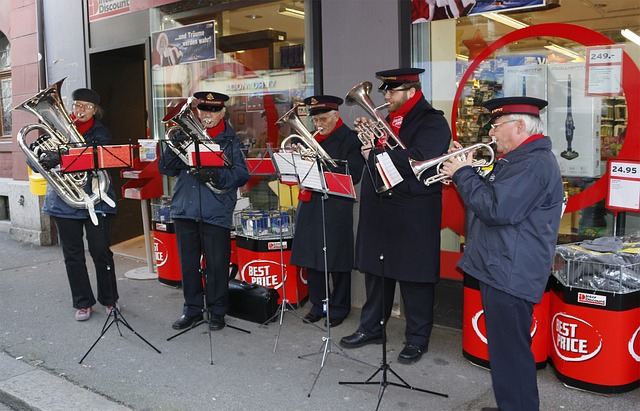 alt="Salvation Army Christmas Assistance"